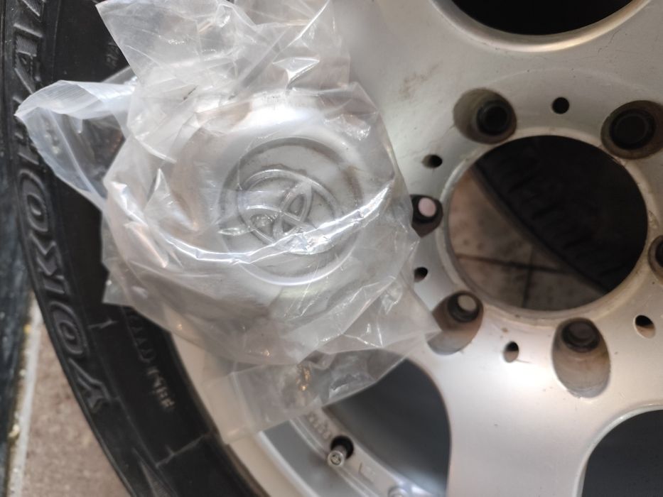 Продаю резина липучка на дисках !