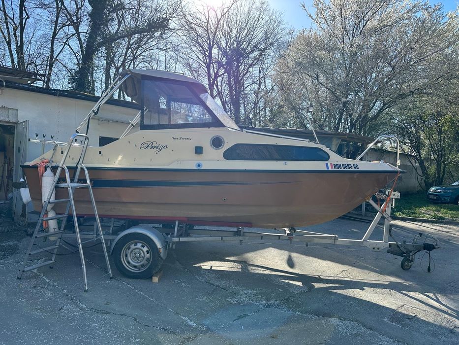 Salupa cabinata, OFERTA DE PRIMAVARA Schetland, inmatriculata cu perid