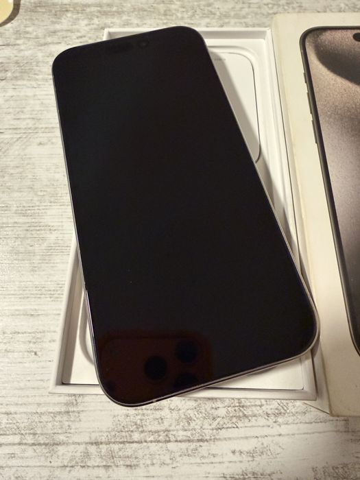 Iphone 15 pro 256 la cutie