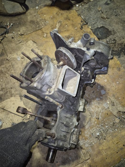 Продам снегоход ямаха 600 вентура