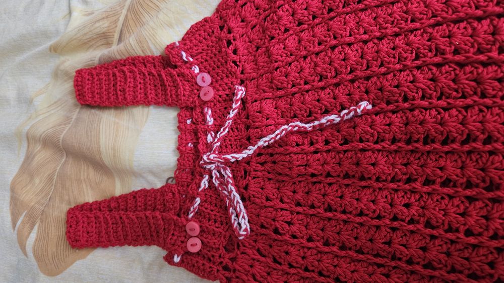 Hainute tricotate manual pentru copii