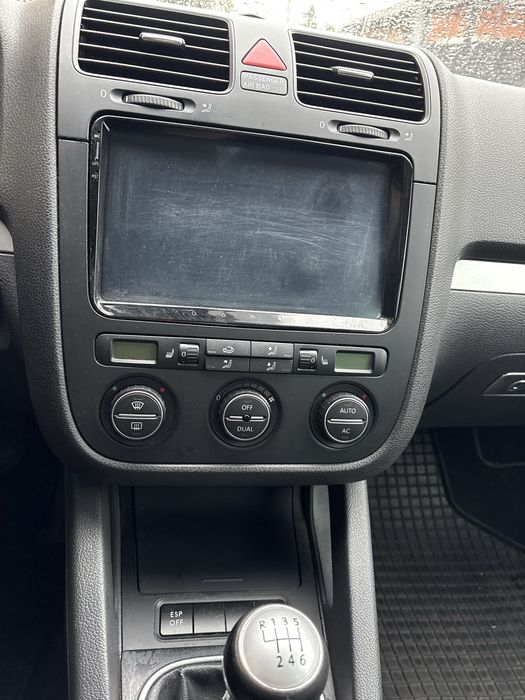 Volkswagen Golf 5, 1.4
