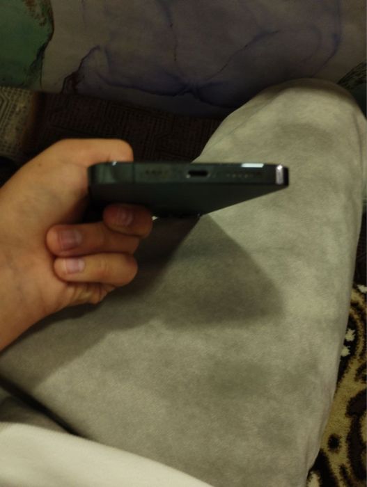 Iphone 12 pro max sotiladi 128gb xotira xolati judayam ideal rangi kok