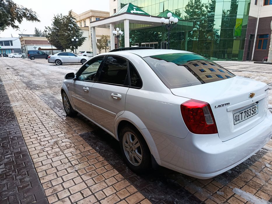 Lacetti 1.8 Avtomat 2012 yil