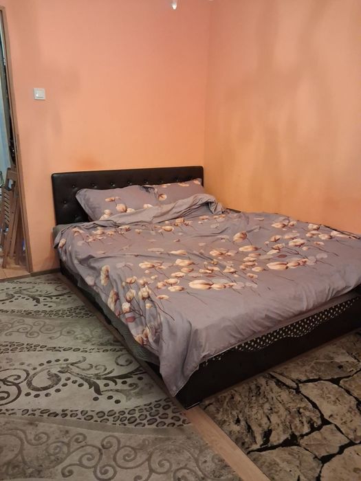 Garsoniera de vânzare