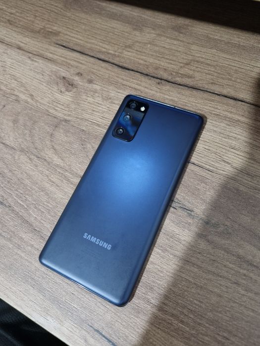 Samsung Galaxy S20 FE 128GB – stare foarte bună, preț negociabil