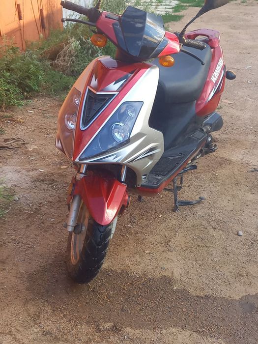 продам скутер Kansas sonik b10