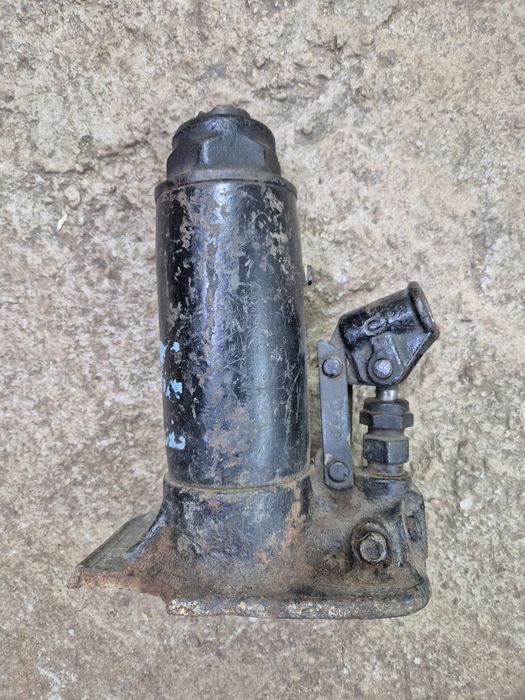 Продам разное на машину