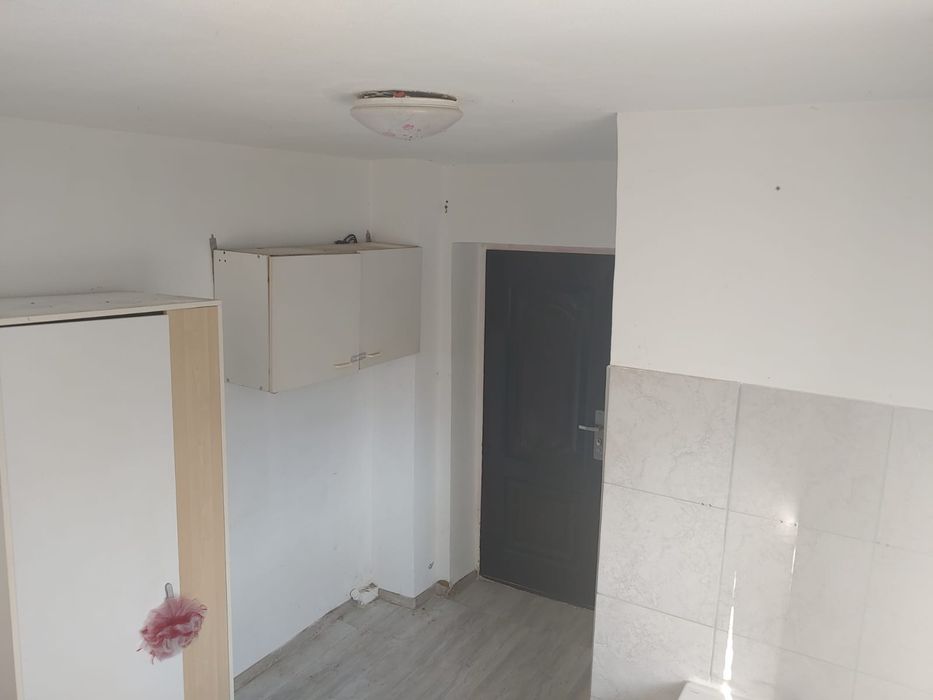 Vând garsonieră în CET Constanța