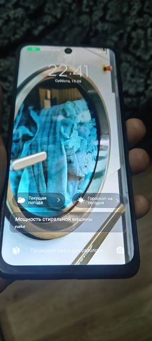 Продам телефон..
