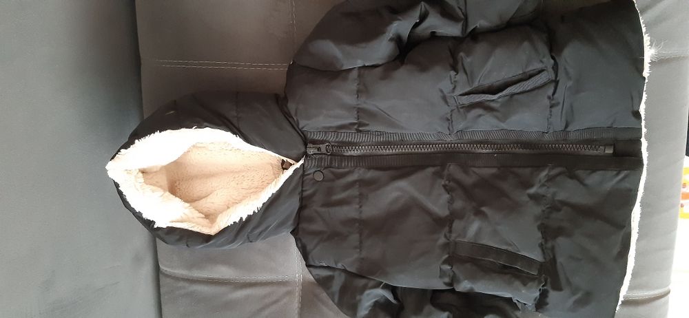 Продам куртку демисезон  Zara размер 92