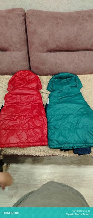 Продам детские куртки 3500