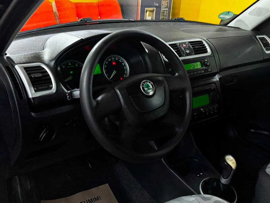 SKODA Fabia 2010 — imagine 5
