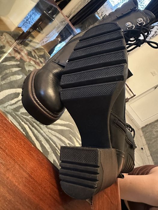 De vinzare ghete dama marca Tamaris numarul 38