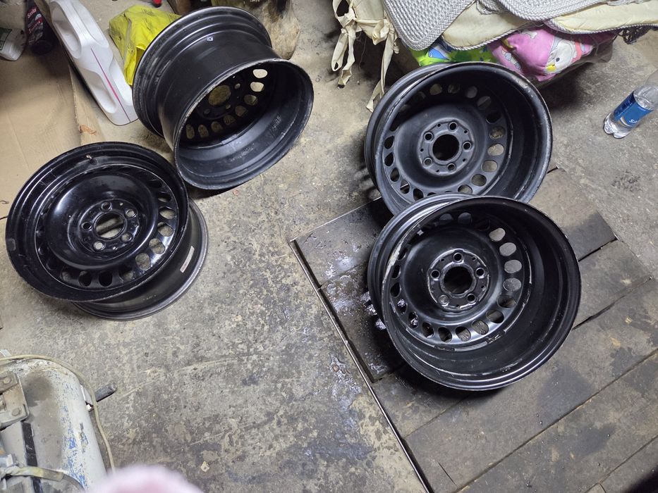 Диски Мерседес оригинал R15 7J ET37