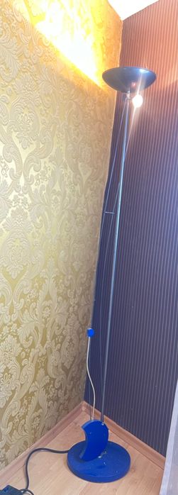 Настолна лампа, регулируема височина до 1.50 см.