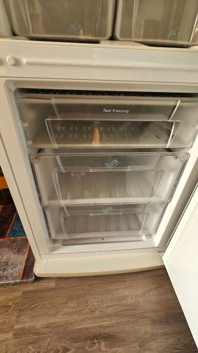 Холодильник Indesit SB185.027 белый