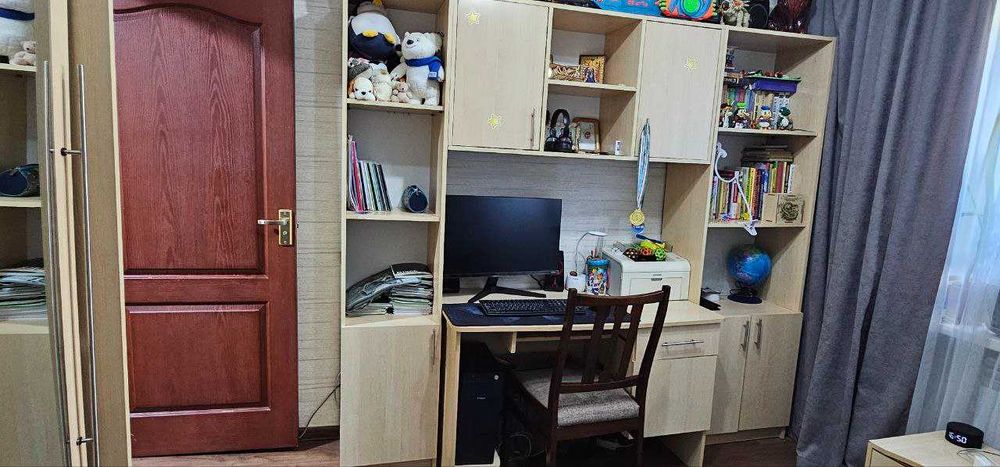 Спальный гарнитур