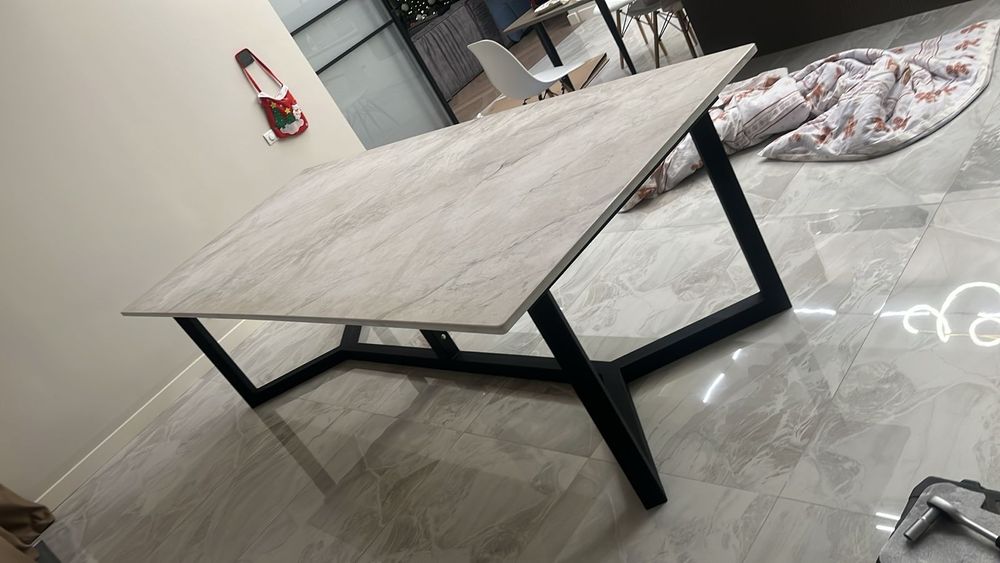 Столы для дома и ресторан, кафе