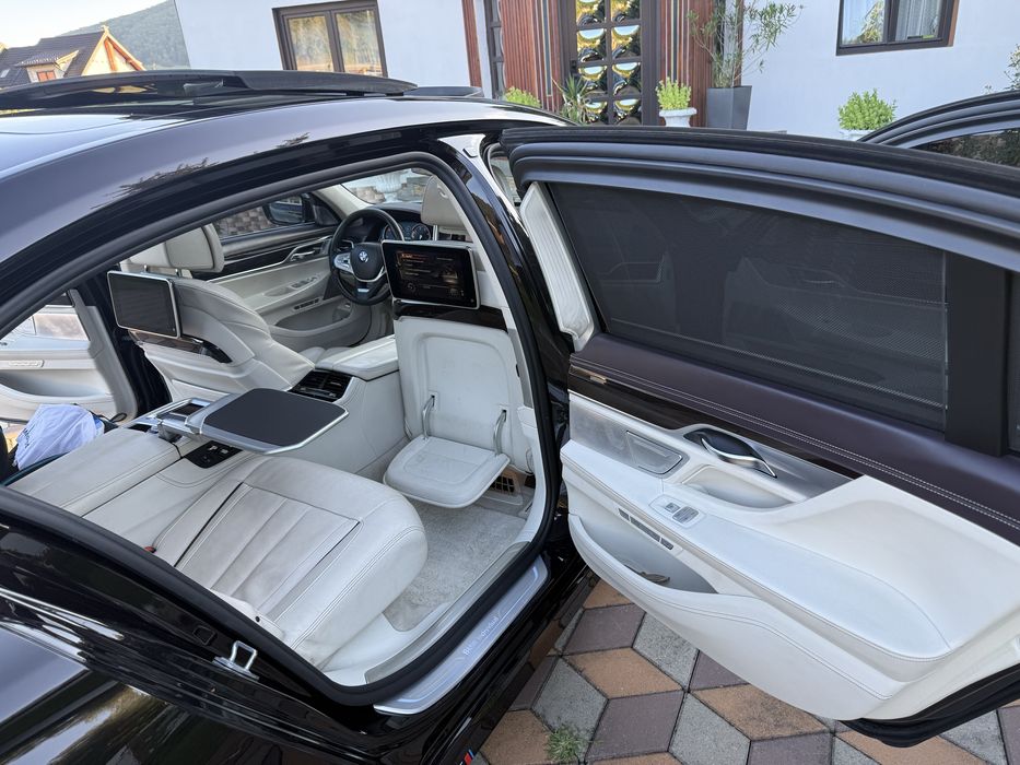 Bmw INDIVIDUAL absolut FULL 740 G12 Long Xdrive Night Vision FULL