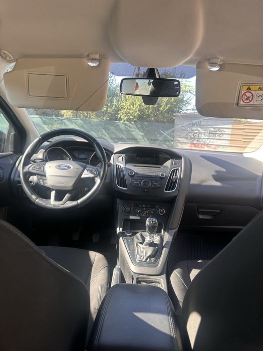 FORD Focus 2015 — imagine 5