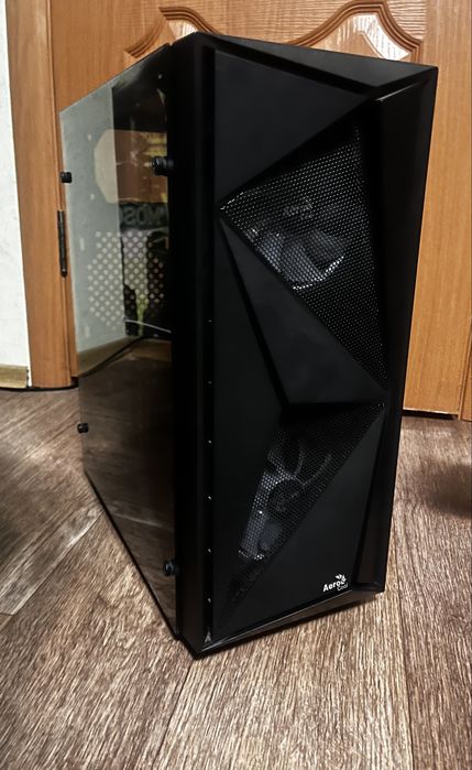 Корпус ПК aerocool