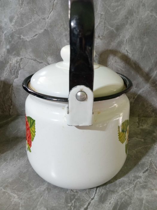 Чайник металлический. В отличном состоянии