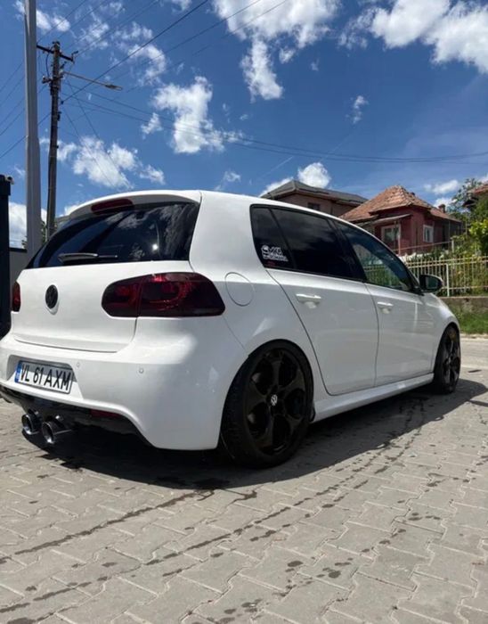 VOLKSWAGEN Golf 2010 — imagine 2