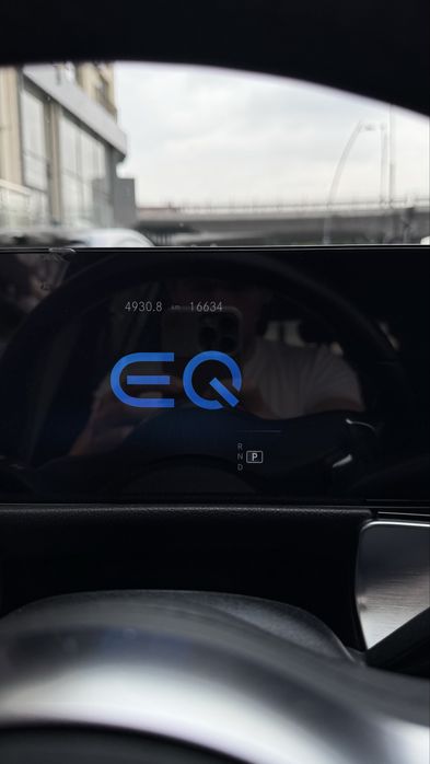 Mercedes benz EQB 300 4 matic 2023