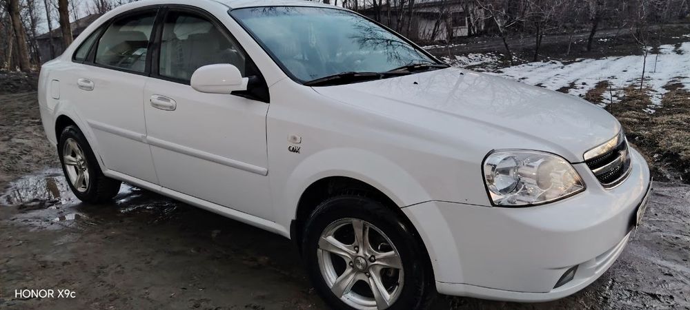 Chevrolet Lacetti / Gentra 2010 — 2