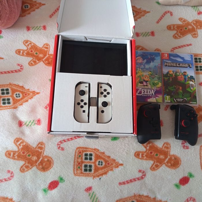 Nintendo Switch Oled +Hori Split Pad Pro Joy Cons+Minecraft cu Mario Mash up + Zelda Echoes of Widsom