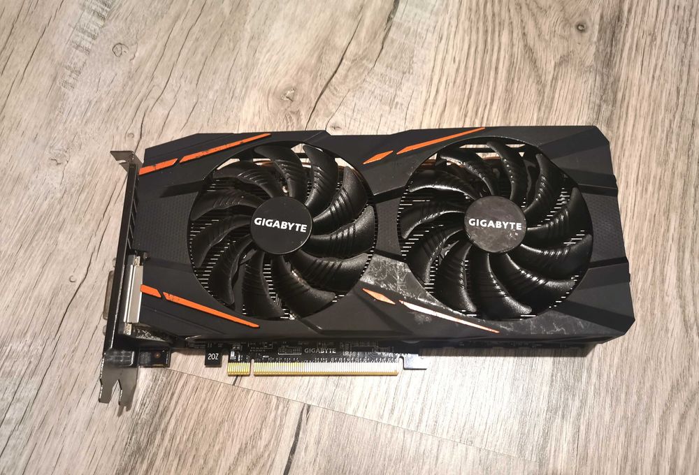 AMD Radeon RX 580 8GB