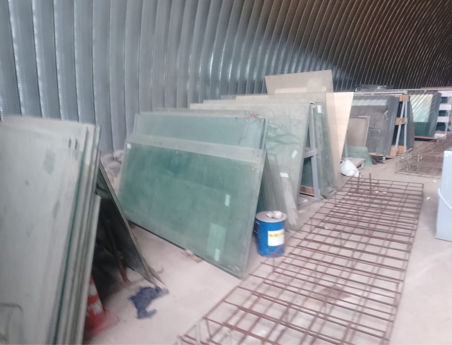 Продам стекла в очень большом количетве