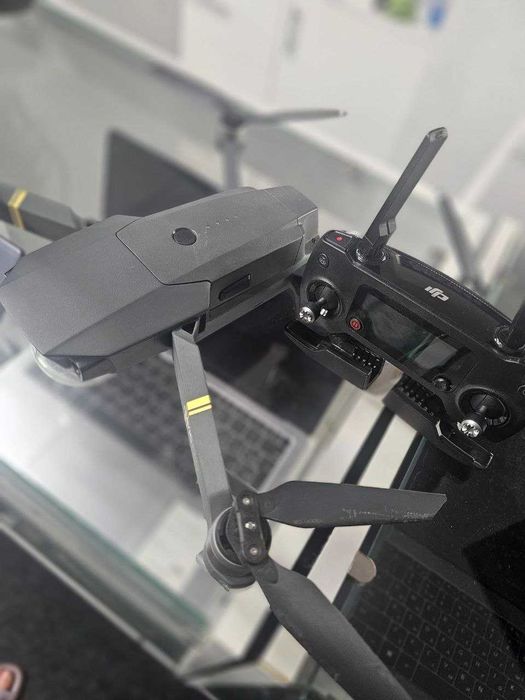 квадрокоптер DJI Mavic Pro Fly More Combo + пульт GL200A