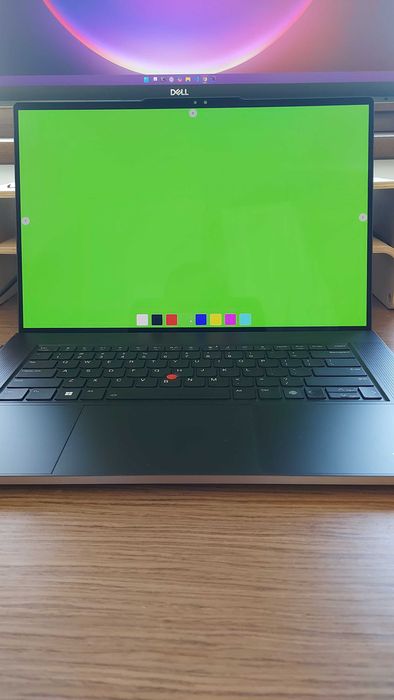 Lenovo ThinkPad Z16 Gen 2 16" OLED Ryzen 9 PRO 64GB - Initial 9850 lei