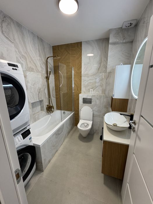 Apartament 3 camere, zona Europa, prima inchiriere