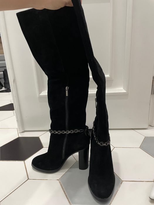 Продается сапоги бренд basconi