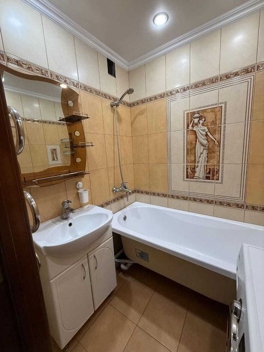 Продам 2 ком квартиру Хименко