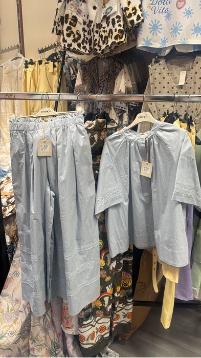 Compleu cu broderie  englezeasca