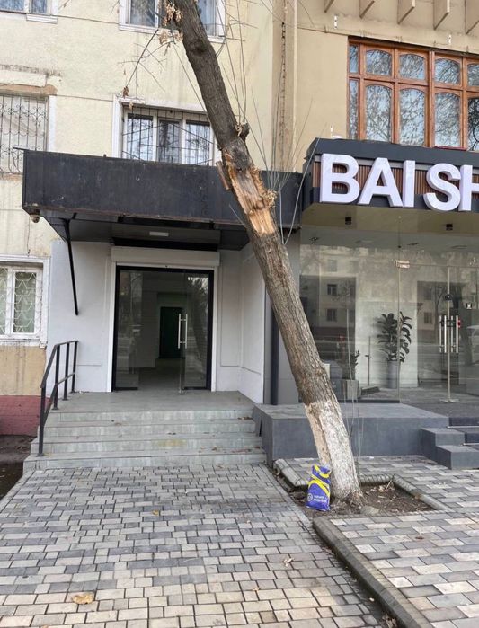 Продается нежилой помещение ориентир Братский могила