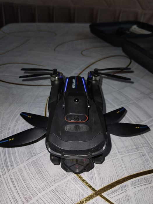 Dron квадрокоптер