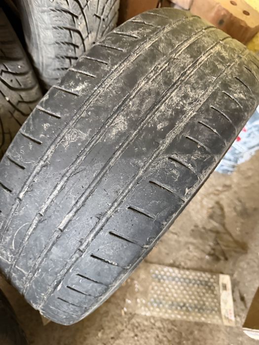 Продам комплект б/у шин