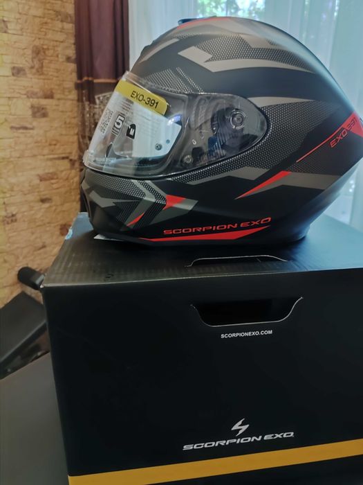 Продам новый шлем Scorpion EXO 391 не подошёл размер