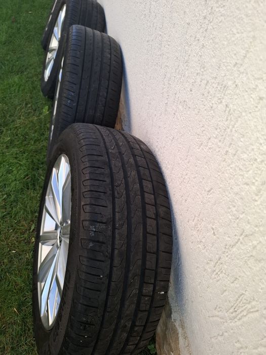 Roti R17 vw passat B8 model London