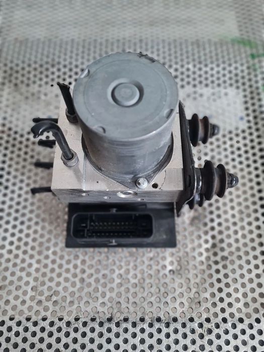 Pompa Modul Unitate ABS Audi A4 B8 A5 2.0 Tdi Euro 5 Cod Motor CJC Cutie Automata NYM An 2012-2013-2014-2015 Cod 8K0907379CN Volan Stanga Dezmembrez A