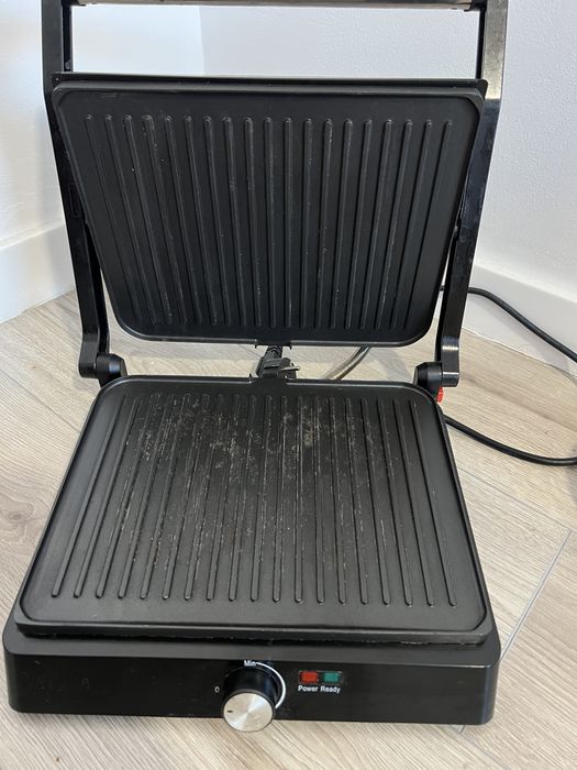 Grill electric Heinner