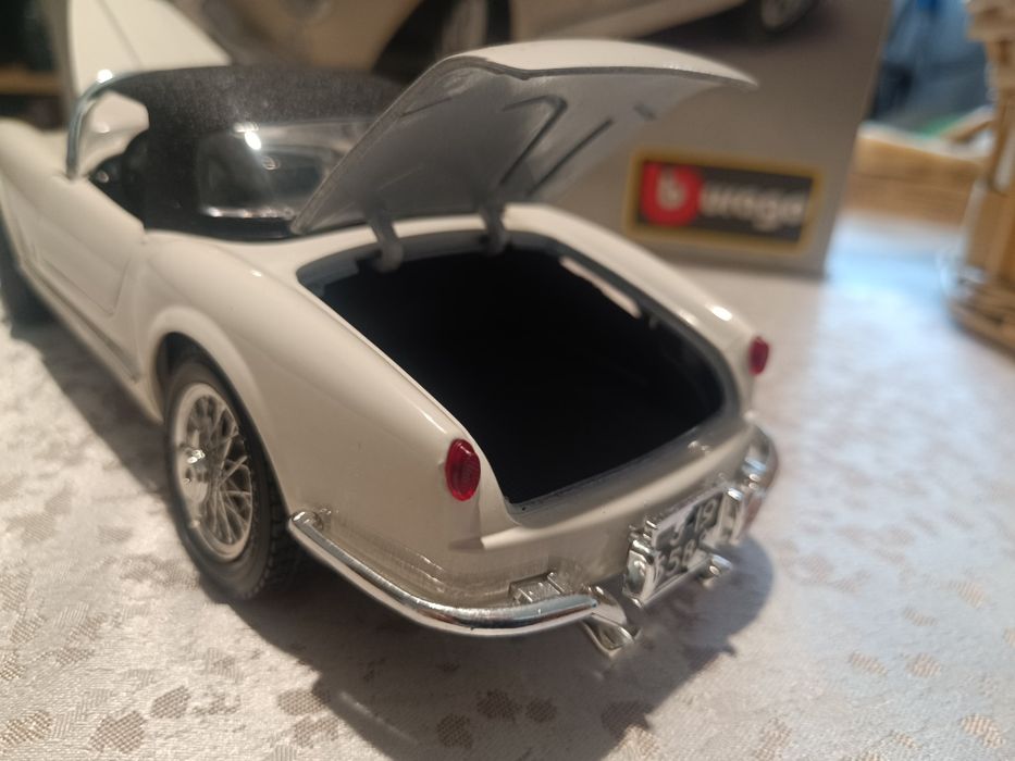 Lancia Aurelia 1:18 BBURAGO