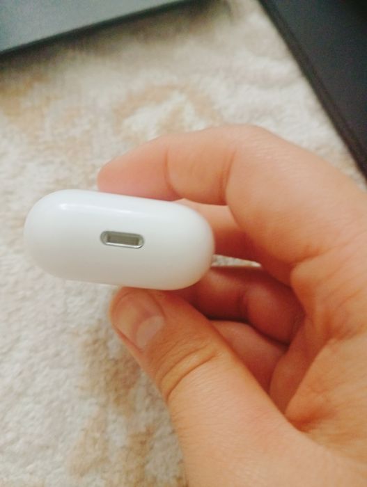 Продам airpods 2 покаления.