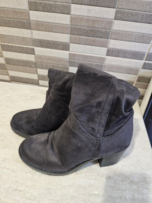 Cizme dama marimea 36.5