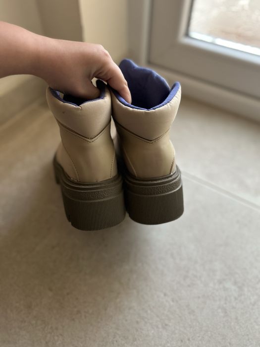 Зимни боти Reserved